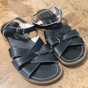 Black Saltwater Sandals size 9